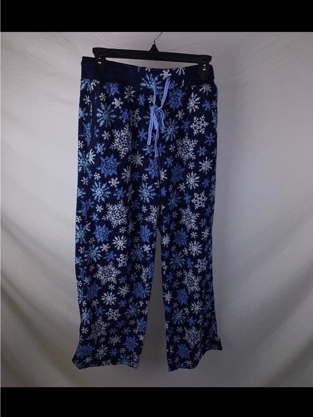 Snowflake PJ set - Picture 10 of 12